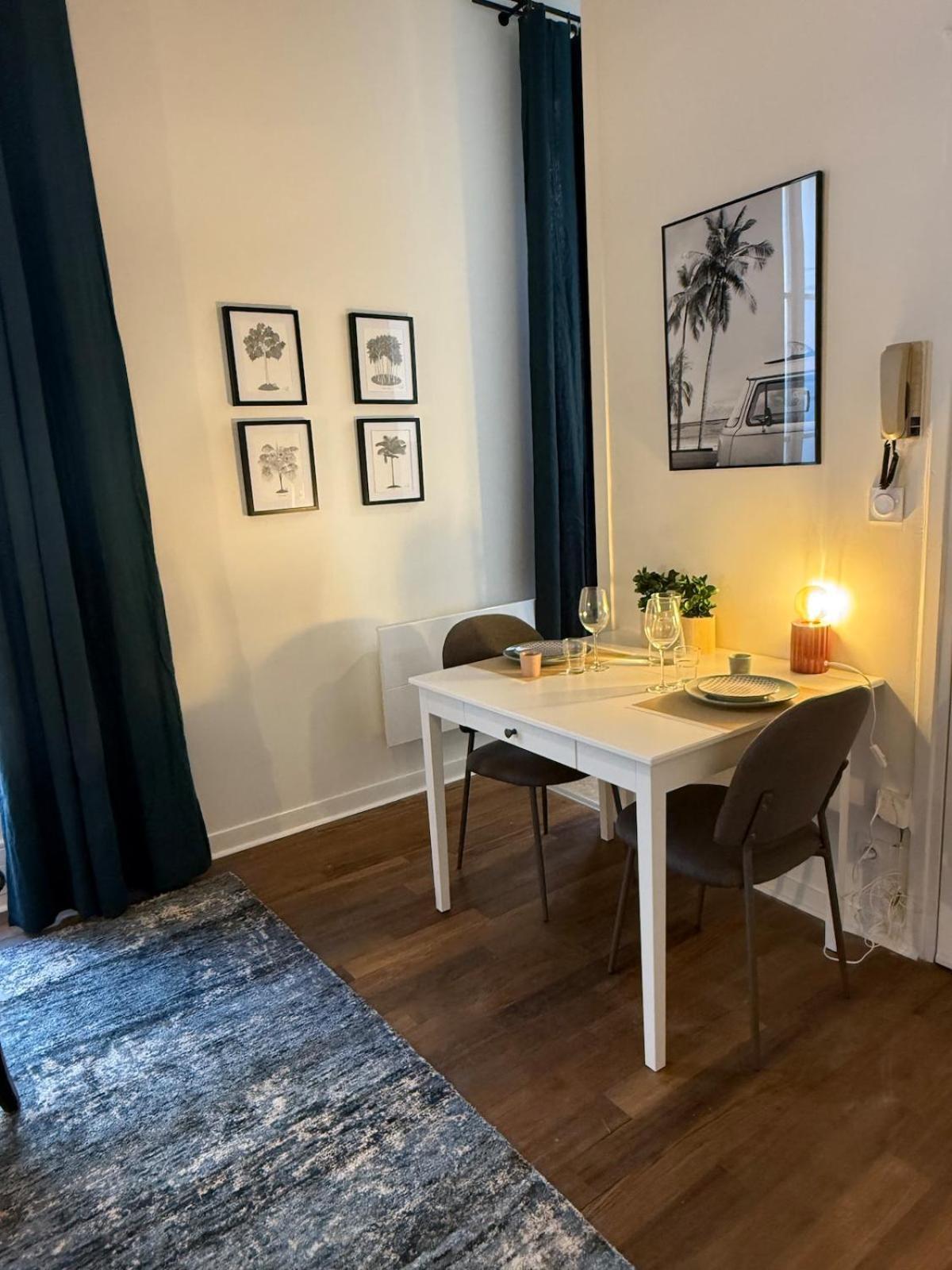 Quartier Vieux Tours, Grand Avec Coin *